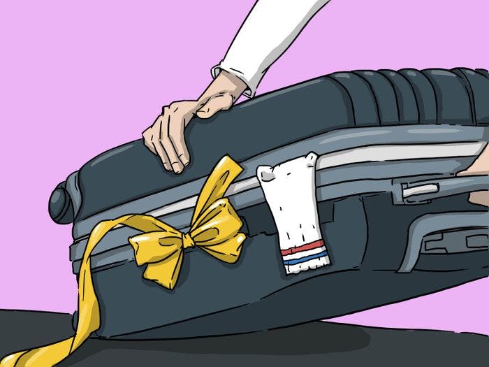 Tie a ribbon or a sock to your luggage to easily spot it at the baggage claim.