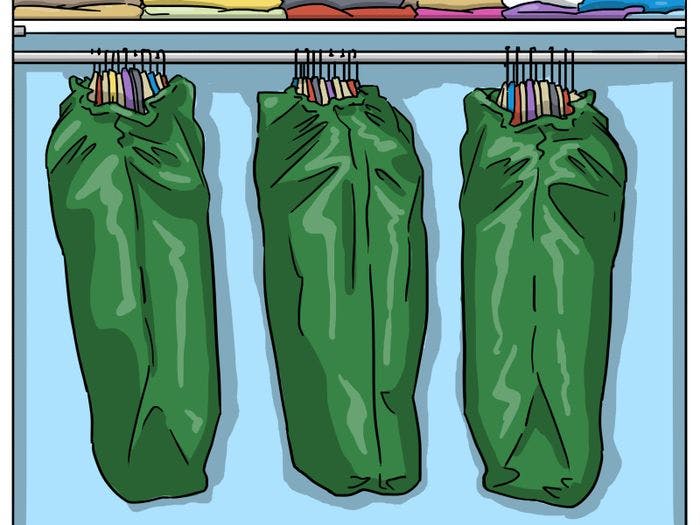 Need to quickly pack a closet? Use garbage bags.